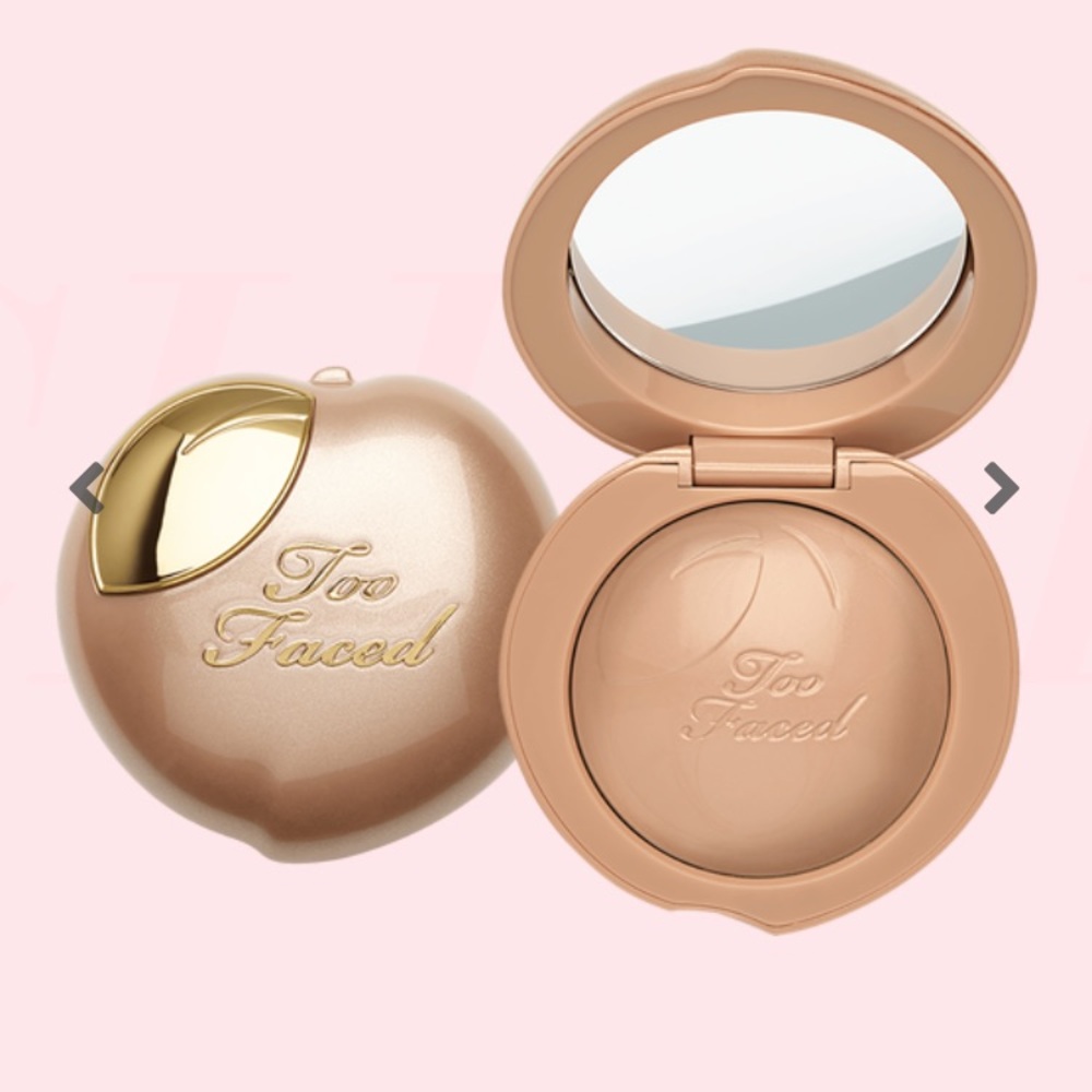 Too Faced- Peach frost highlighter